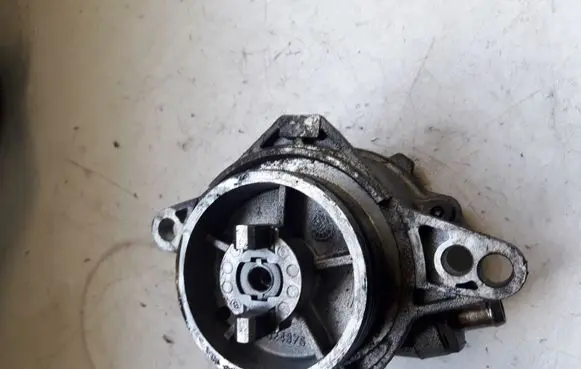 BMW 3 E46 Vacuum pump