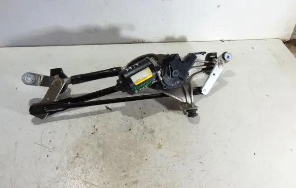 Hyundai Tucson TL Front wiper linkage and motor 98100-D3000