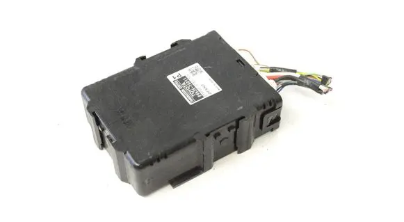 Toyota Prius (XW30) Gearbox control unit/module 8953576011