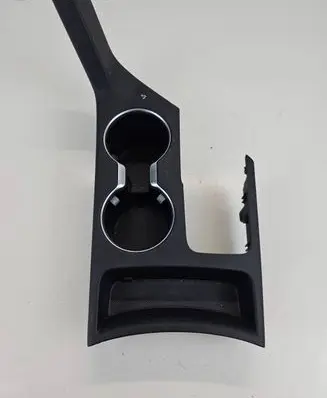 Cup holder front