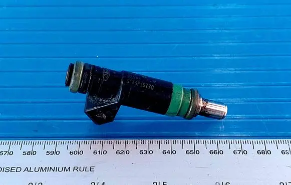 Ford Focus Fuel injector 9F593