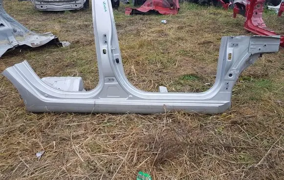 KIA Venga Side car body part 