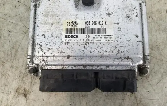 Volkswagen Golf IV Engine control unit/module 038906012K