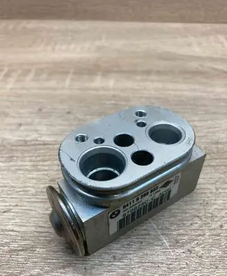 BMW 3 F30 F35 F31 Air conditioning (A/C) expansion valve 9289832 T89266A