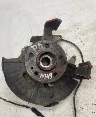 Mercedes-Benz ML W163 Front wheel hub