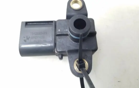 BMW 3 E90 E91 Air pressure sensor 7542623