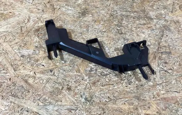 Porsche Panamera (971) Front bumper mounting bracket 971807348