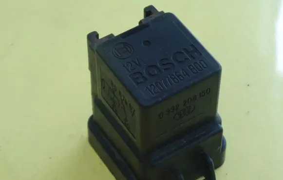 Volvo S90, V90 Other relay 12077864 12077864B00 0332208150