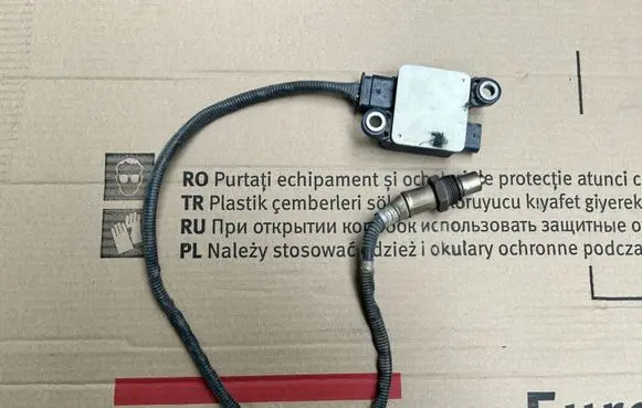 Mercedes-Benz Sprinter W907 W910 Lambda probe sensor A0009050508
