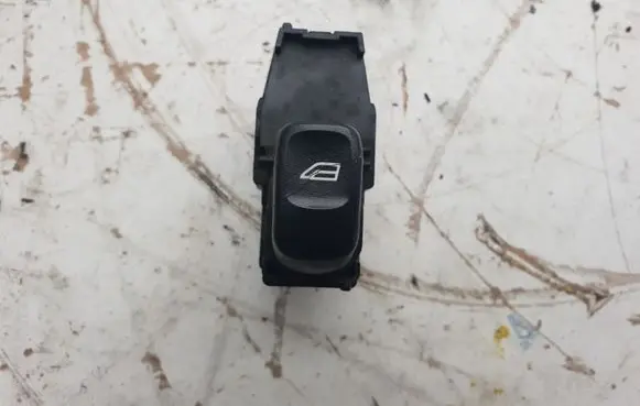 Volvo XC90 Electric window control switch 30658696