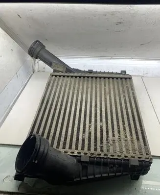 Audi Q7 4L Intercooler radiator 7L6145804