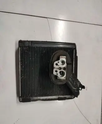 Volkswagen PASSAT B6 A/C cooling radiator (condenser) 
