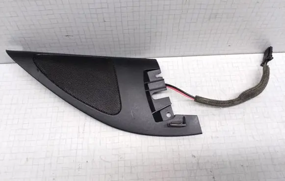 Volkswagen Golf IV Plastic wing mirror trim cover 1J0035411E 1J0837994B