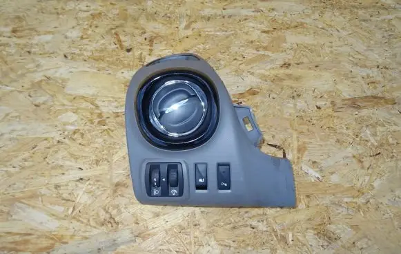 Renault Trafic III (X82) Dashboard side air vent grill/cover trim 93868012