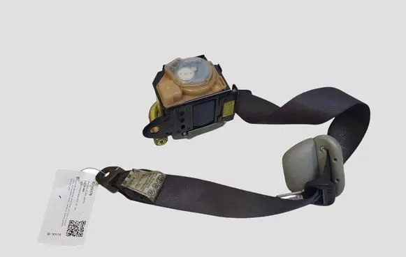 Toyota Corolla Verso E121 Rear seatbelt 0431064 TKAF0EF595P