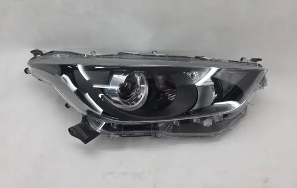 Toyota Yaris XP210 Headlight/headlamp K06