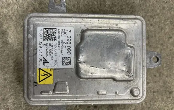BMW 5 F10 F11 Headlight ballast module Xenon 7296090