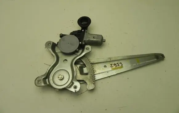 Toyota RAV 4 (XA30) Front door window regulator with motor 8571035180 Z923