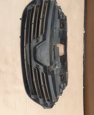 Renault Trafic III (X82) Front bumper upper radiator grill 623108673R