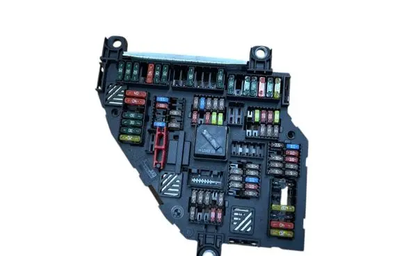 BMW 5 F10 F11 Fuse module 9252813 9257426