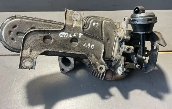 Volkswagen Golf V EGR valve cooler 038131513AD