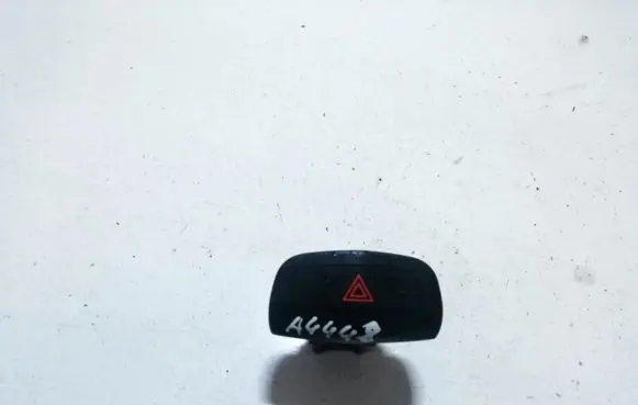 Nissan Primera Hazard light switch