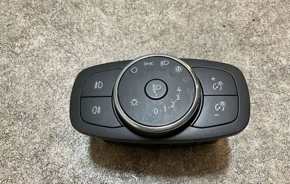 Light switch