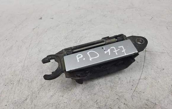 Audi A4 S4 B5 8D Front door exterior handle 4A0837206D