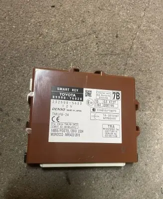 Lexus CT 200H Other control units/modules 8999076020