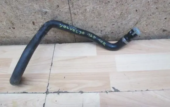 Volvo C30 Engine coolant pipe/hose