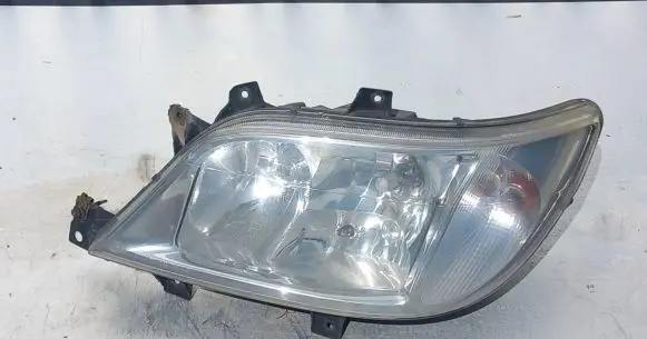 Mercedes-Benz Sprinter W901 W902 W903 W904 Headlight/headlamp