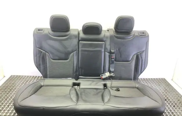 Jeep Compass Second row seats 