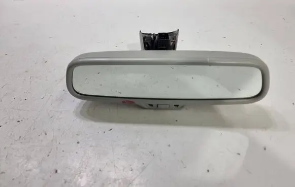 Rear view mirror (interior)