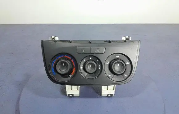 Opel Combo D Climate control unit