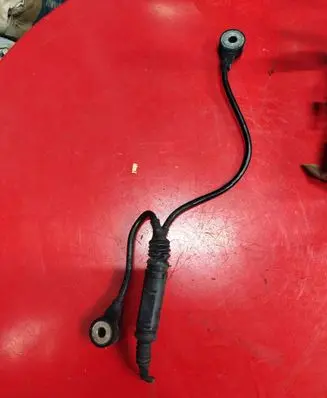 BMW 5 E39 Detonation knock sensor 1040046475 09330403