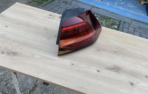 Volkswagen Golf VII Rear/tail lights 5G0945208G