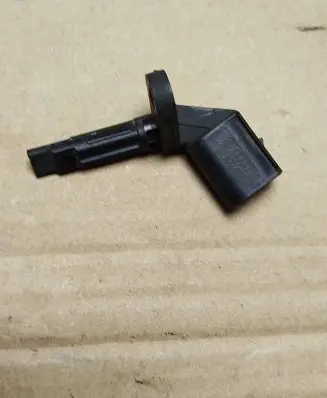 Audi A6 S6 C6 4F ABS brake wheel speed sensor 4E0927804