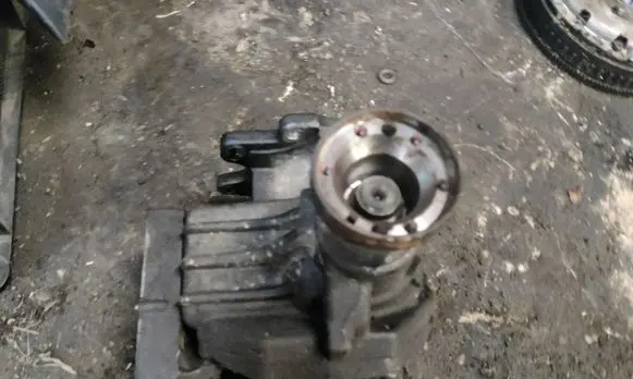 Volvo XC70 Gearbox transfer box case 1023853