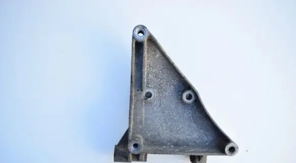 Audi A6 S6 C5 4B Engine mounting bracket 059260885F