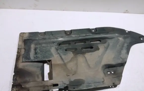 BMW 1 E82 E88 Center/middle under tray cover 51757059388 74850610