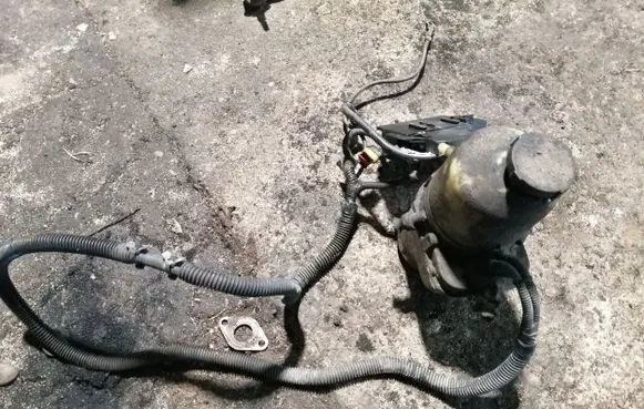 Opel Zafira A Power steering pump
