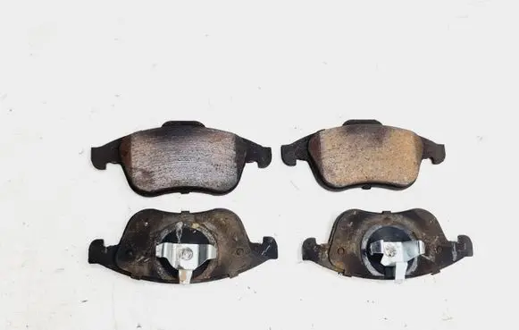 Renault Scenic III - Grand scenic III Brake pads (front) 