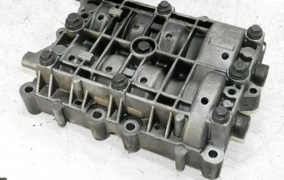 Peugeot 607 other engine part 9636898380