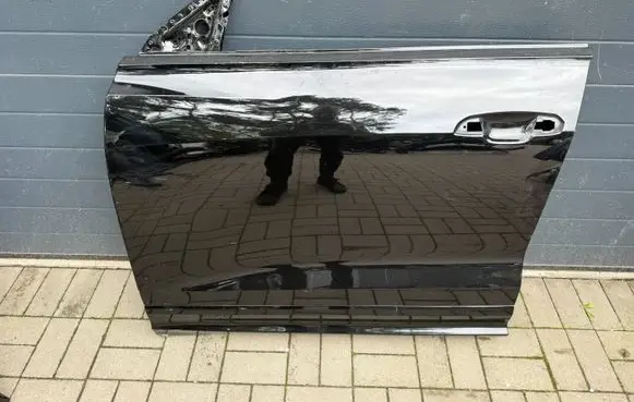 Audi Q8 Front door 4M8831051C