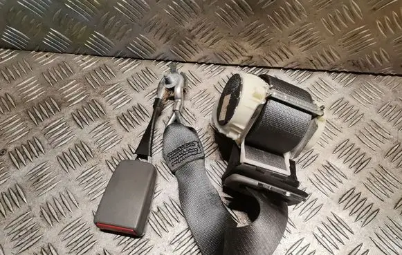 Mercedes-Benz S W221 Middle seatbelt (rear) 2218600585