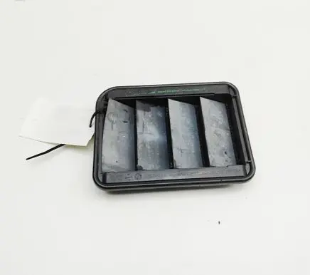 BMW X2 U10 Quarter panel pressure vent 9201647