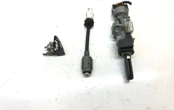 Ford Focus Ignition lock 3M513F880AE K4122