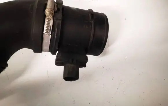 Opel Meriva B Mass air flow meter 13262124 0280218207