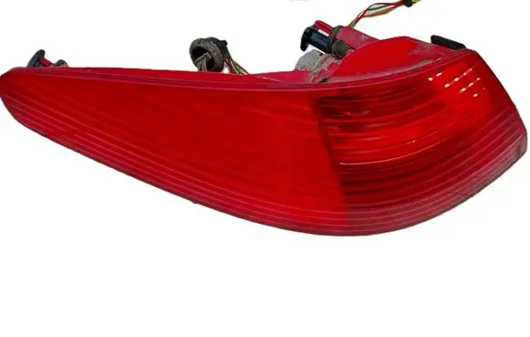 Peugeot 607 Rear/tail lights 2543G