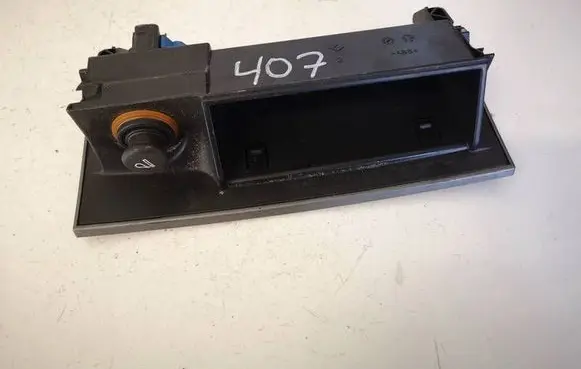 Peugeot 407 Car ashtray 